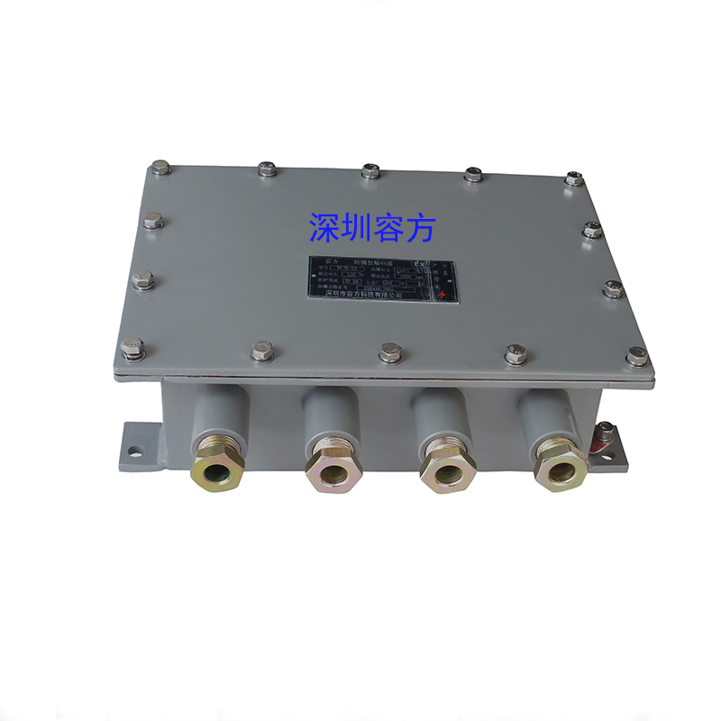 Explosion-proof junction box